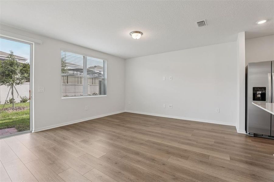 Spacious, unfurnished interior of a new home in Cagan Crossings West, Clermont (Image 31).