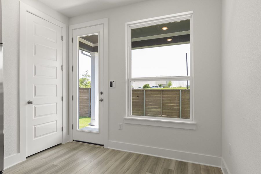 Spacious, unfurnished interior of a new home in Center 45, Round Rock (Image 16).