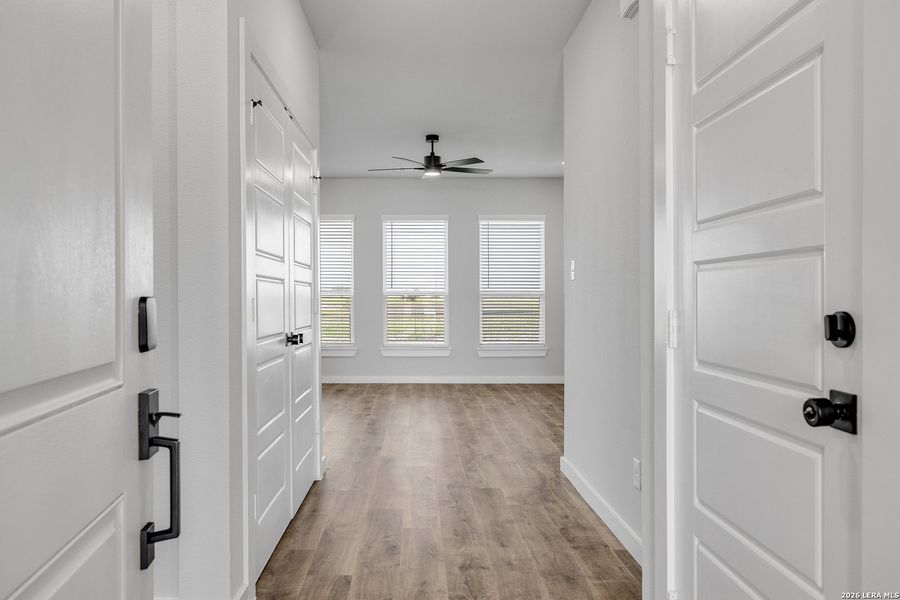 Spacious, unfurnished interior of a new home in Edgewood Estates, Midlothian (Image 22).