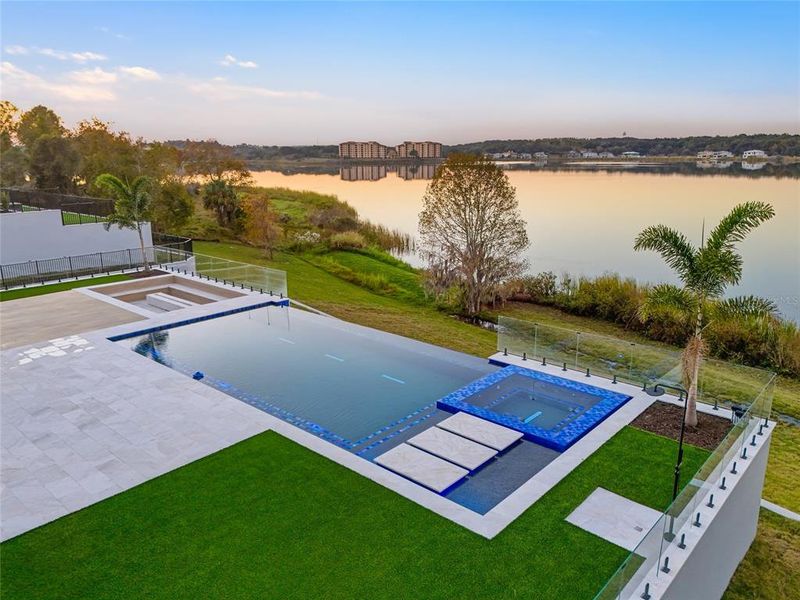Exterior details and patio area of a home in , Montverde (Image 33).