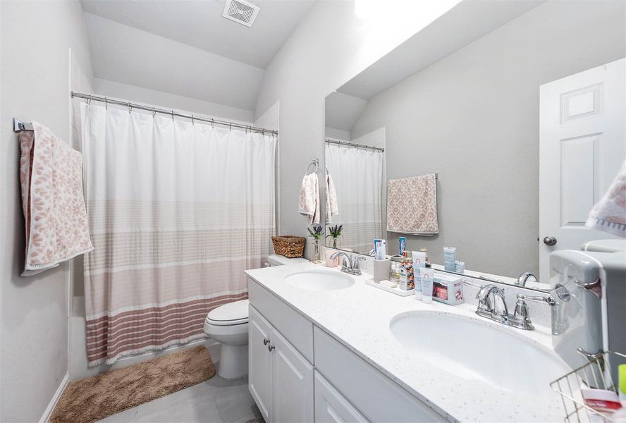 Furnished interior view inside a new home in Sunterra 60ft, Katy (Image 12). Furnished interior view inside a new home in Sunterra 60ft, Katy (Image 12).