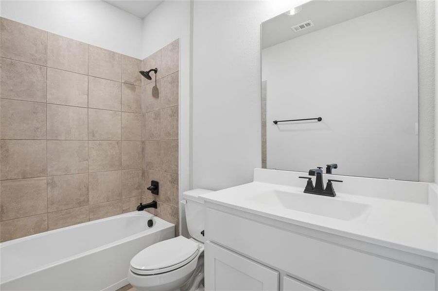 Furnished interior view inside a new home in Talon Hills, Fort Worth (Image 17).