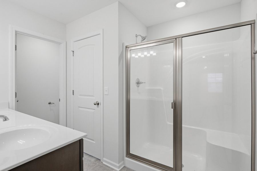 Furnished interior view inside a new home in Salem Landing, Rockvale (Image 10).