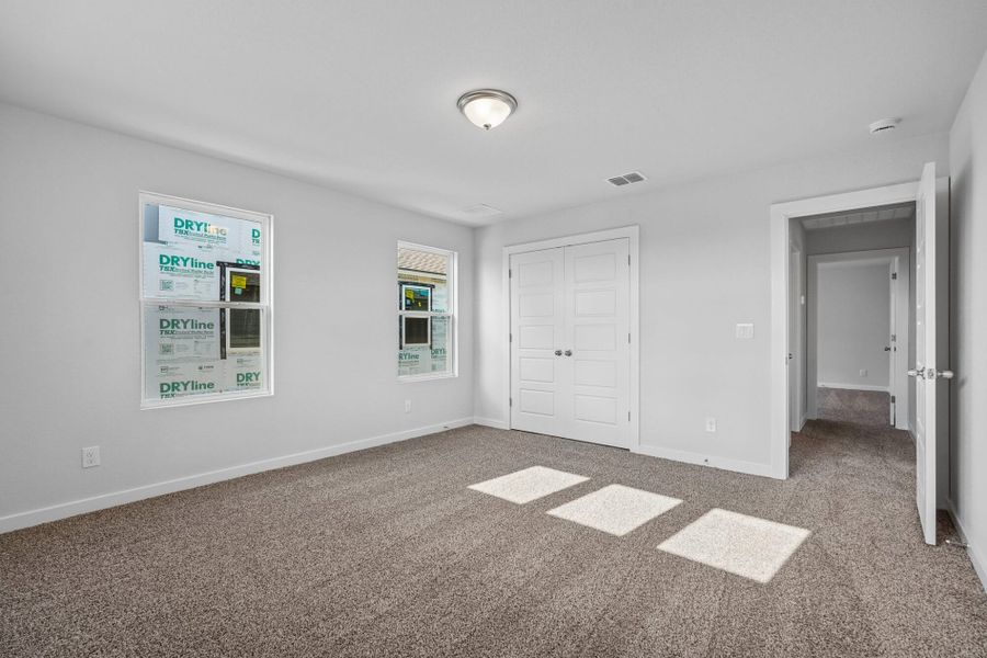 Spacious, unfurnished interior of a new home in The Meadows at Hunters Ranch, San Antonio (Image 40).