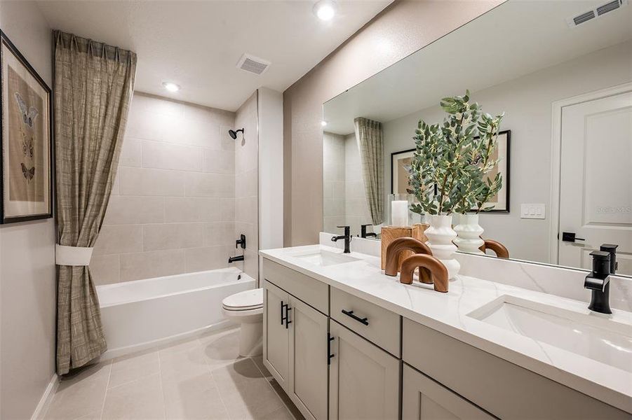 Furnished interior view inside a new home in Pasadena Ridge Master, Dade City (Image 31).
