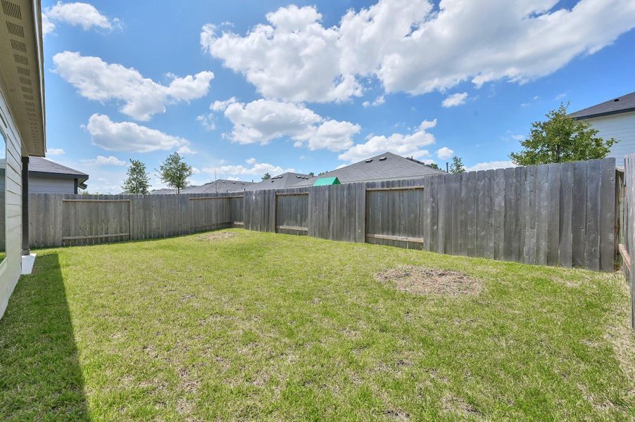Image 33 of a home in Hidden Creek.