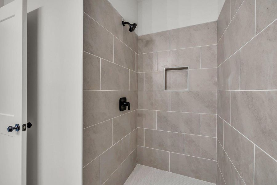 Representative interior finishes for a home built from the Welkin by Empire Homes in BelleWether, Chattanooga (Image 9).