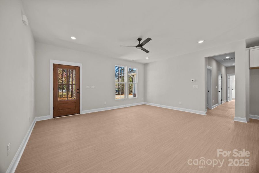 Spacious, unfurnished interior of a new home in , Lincolnton (Image 37).