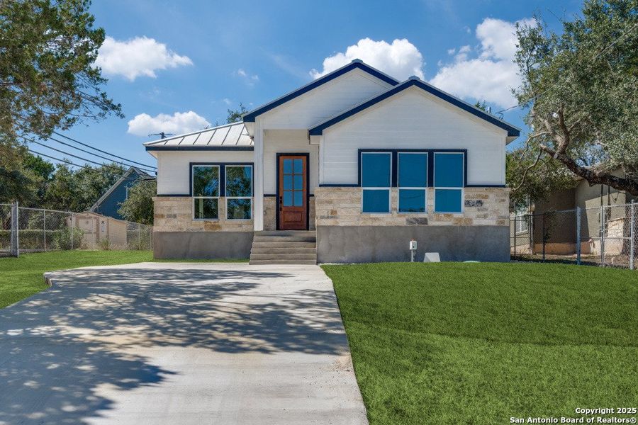 Image 14 of a home in . Image 14 of a home in .