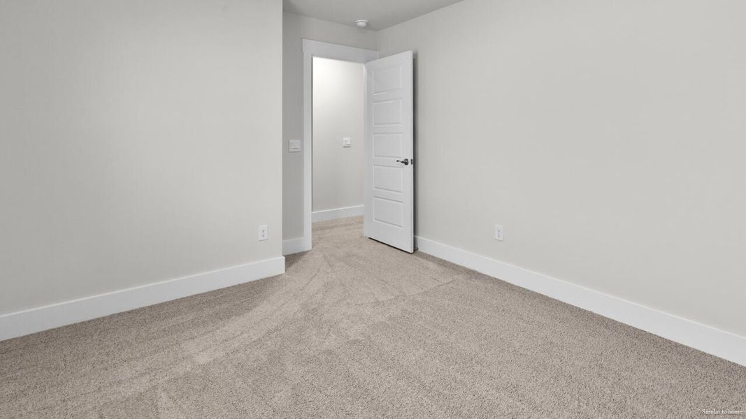 Spacious, unfurnished interior of a new home in Vineyard Trail, Jacksonville (Image 33).