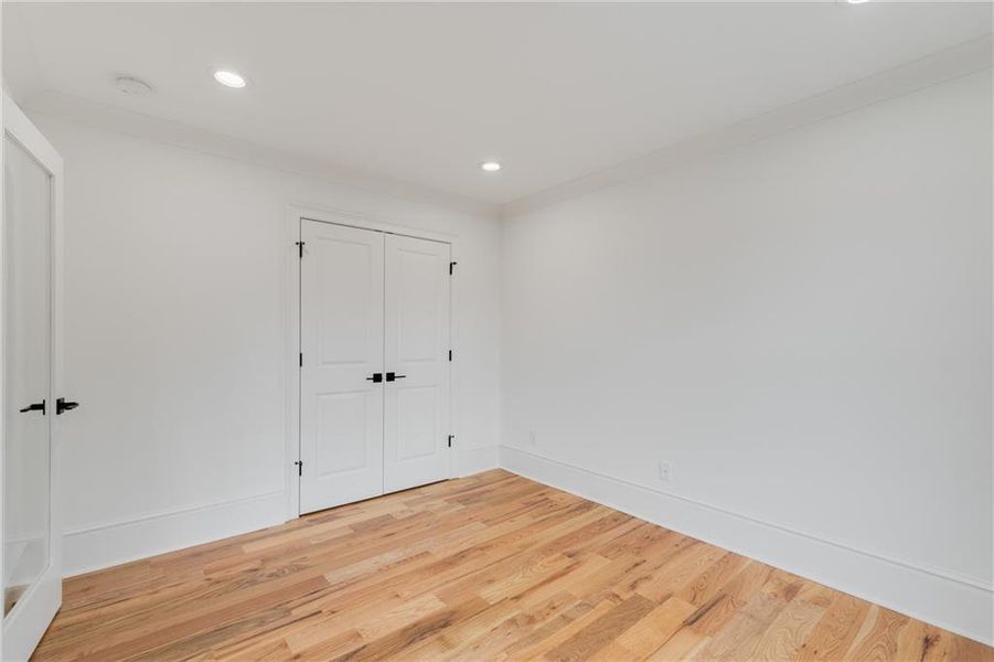 Spacious, unfurnished interior of a new home in , Atlanta (Image 60).