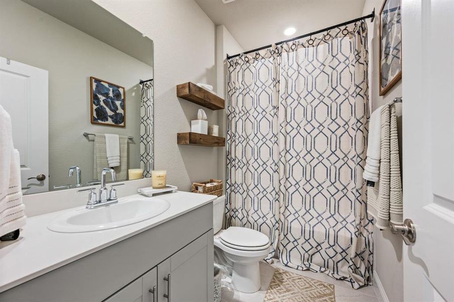 Furnished interior view inside a new home in , Fort Worth (Image 10).
