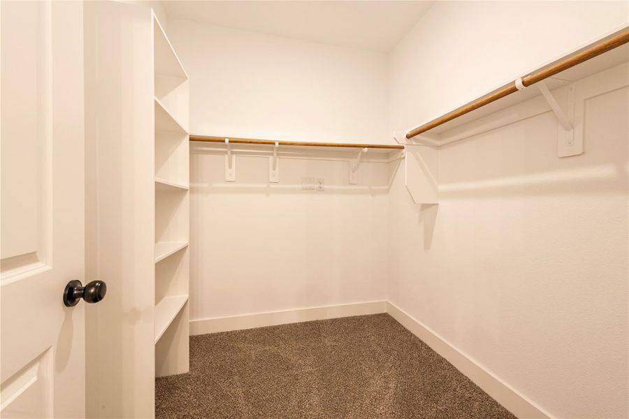 Image 36 of a home in .