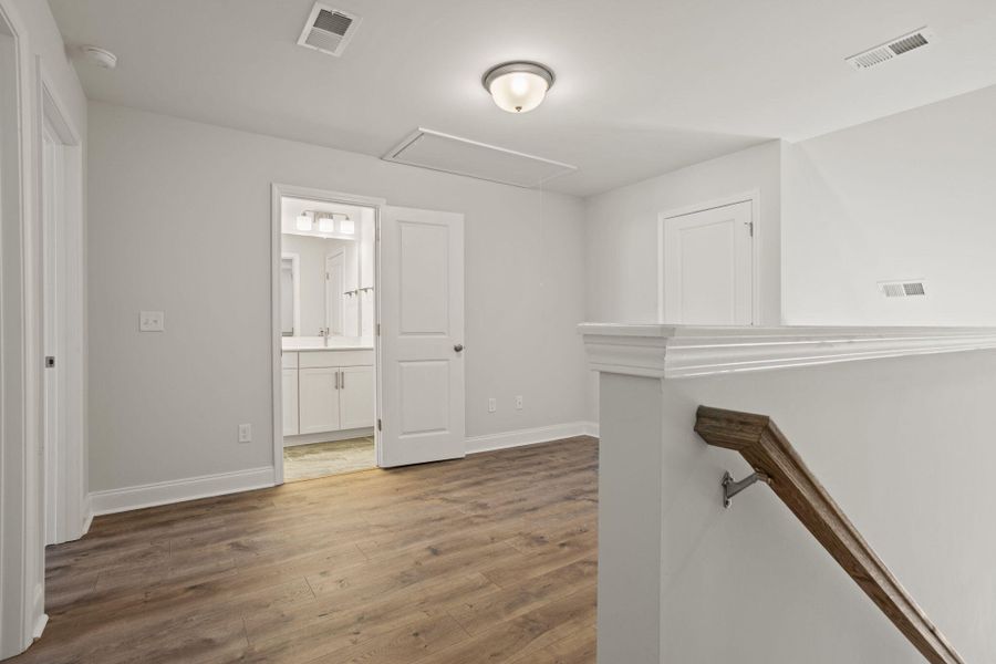 Spacious, unfurnished interior of a new home in , Greenwood (Image 19).
