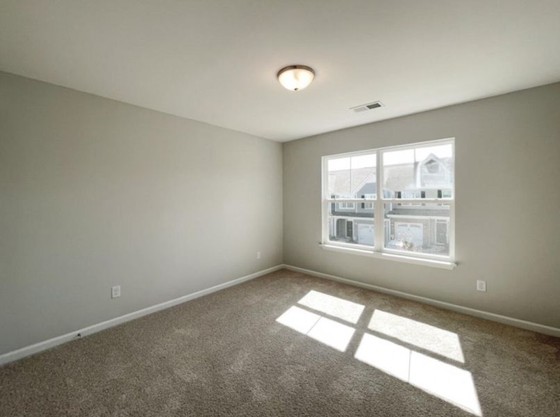 Spacious, unfurnished interior of a new home in Riverbrooke Townhomes, Simpsonville (Image 20).