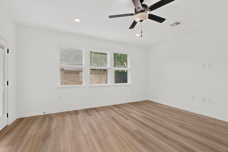 Spacious, unfurnished interior of a new home in , Pflugerville (Image 19).