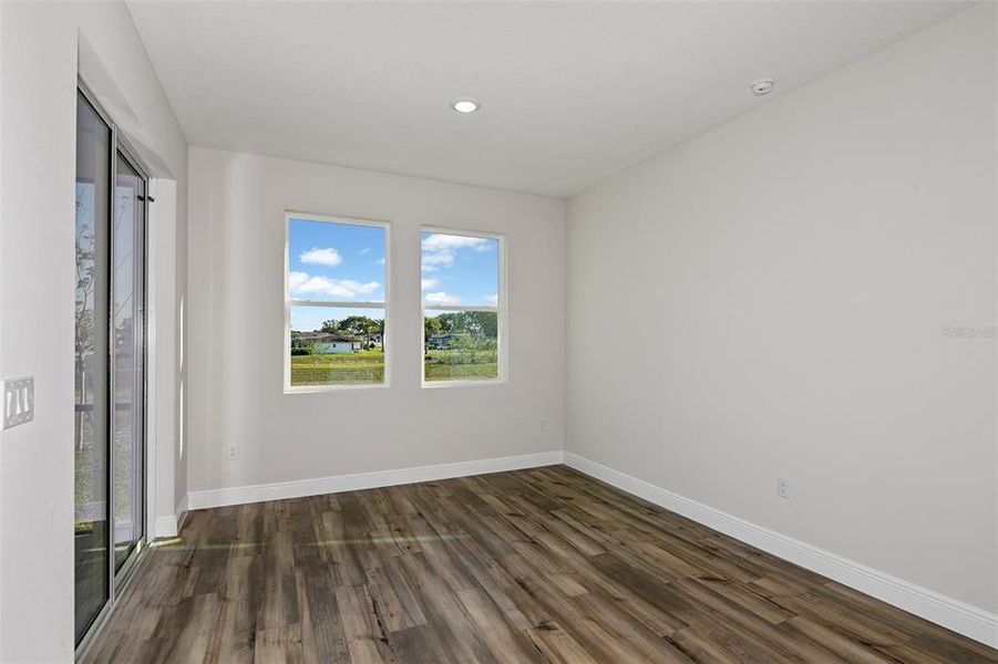 Spacious, unfurnished interior of a new home in Cherrywood Preserve, Ocala (Image 9).