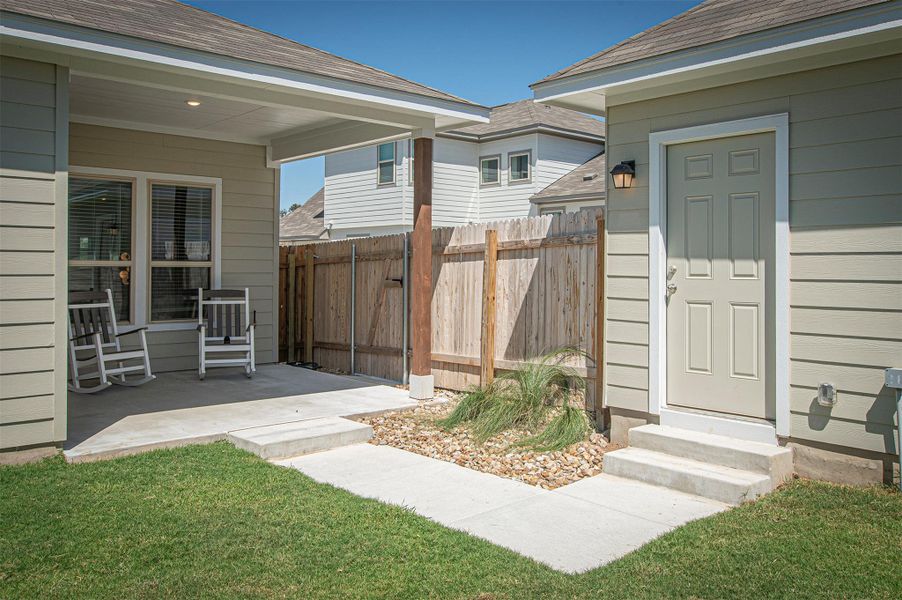 Exterior details and patio area of a home in Sage Hollow, Kyle (Image 21).