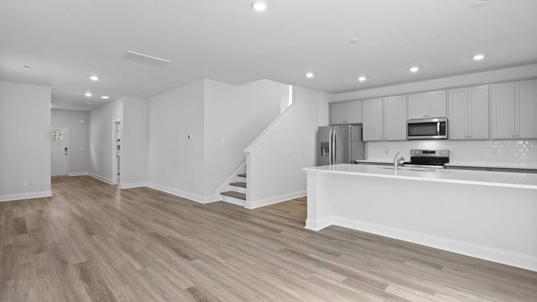 Image 25 representing the DRAYTON by D.R. Horton in Rivers Reach, Yemassee, SC.