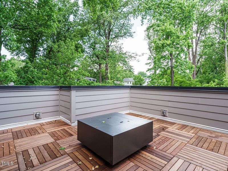 027-1280x960-rooftop-veranda 027-1280x960-rooftop-veranda