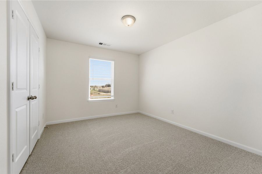 Spacious, unfurnished interior of a new home in La Terra, Celina (Image 26).