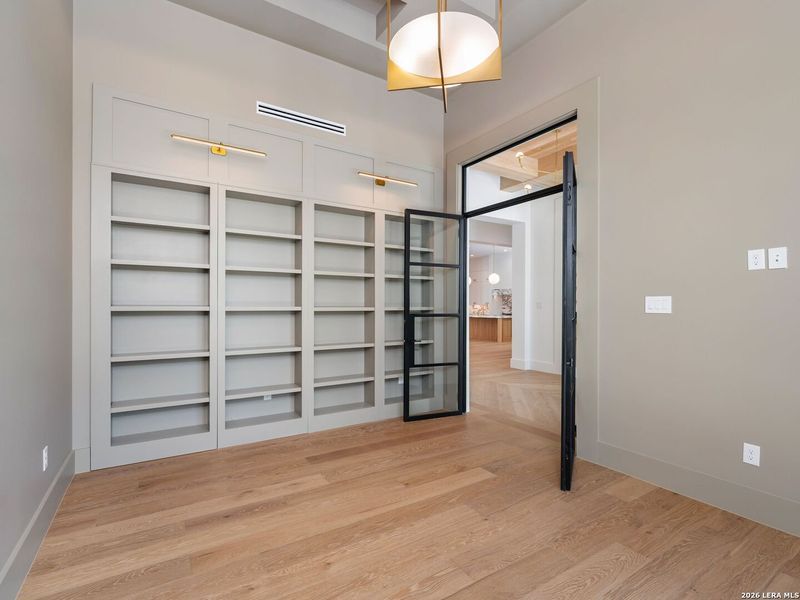 Spacious, unfurnished interior of a new home in , San Antonio (Image 53).