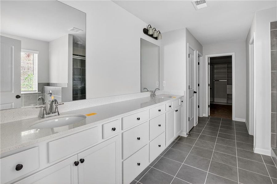 Furnished interior view inside a new home in , Atlanta (Image 15).