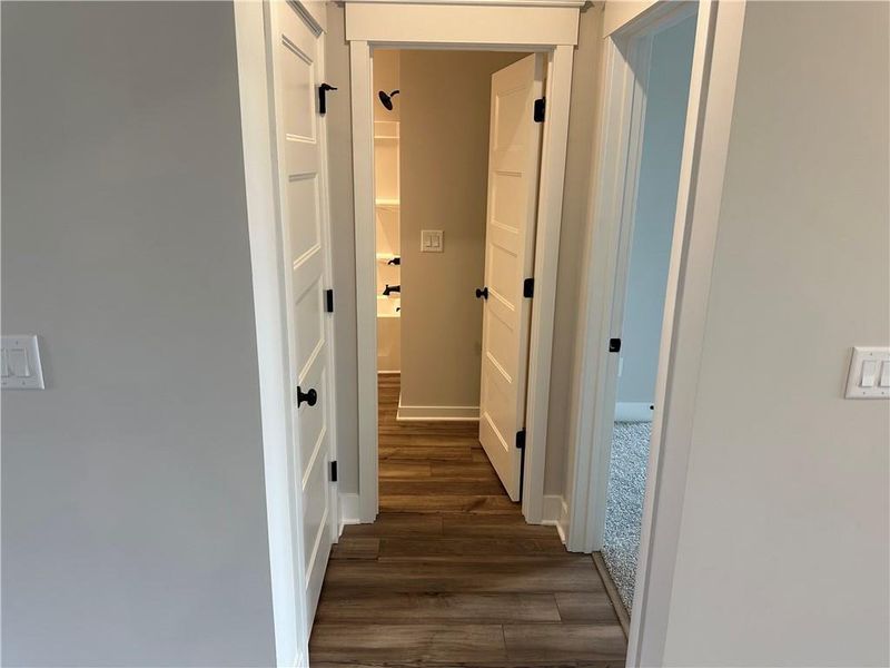 Spacious, unfurnished interior of a new home in Rosewood Lake Estates, Hoschton (Image 105).