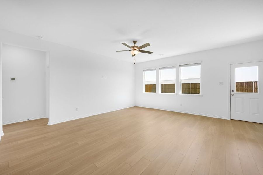 Spacious, unfurnished interior of a new home in River Ridge, Crandall (Image 27). Spacious, unfurnished interior of a new home in River Ridge, Crandall (Image 27).