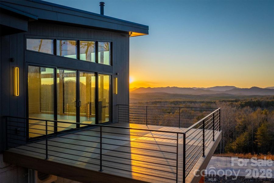 Exterior details and patio area of a home in , Nebo (Image 25).