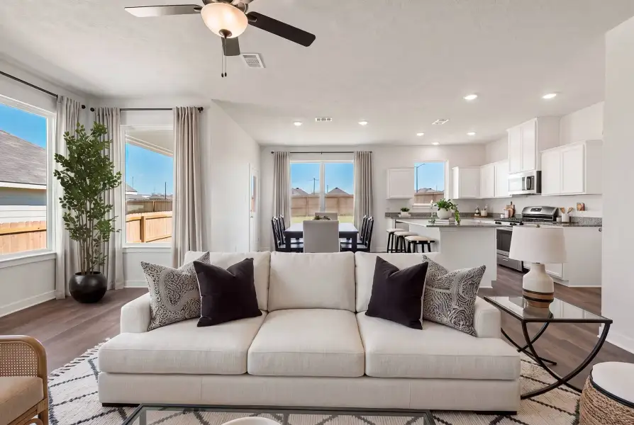 Furnished interior view inside a new home in Arrowhead Farms, Caldwell (Image 6). Furnished interior view inside a new home in Arrowhead Farms, Caldwell (Image 6).