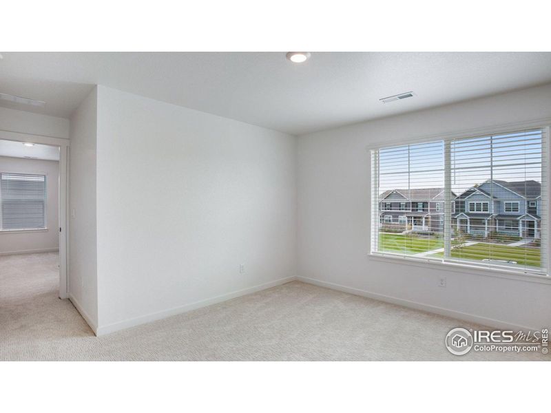 Spacious, unfurnished interior of a new home in Hansen Farm, Fort Collins (Image 28).