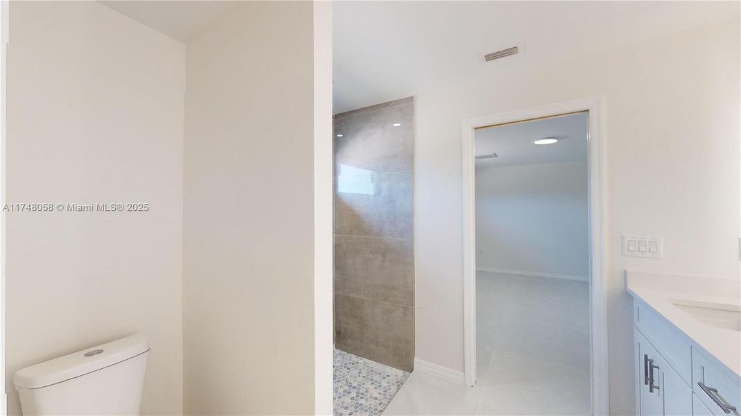 Spacious, unfurnished interior of a new home in , Cape Coral (Image 15). Spacious, unfurnished interior of a new home in , Cape Coral (Image 15).