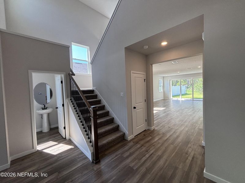 Spacious, unfurnished interior of a new home in Reserve East, Flagler Beach (Image 10).
