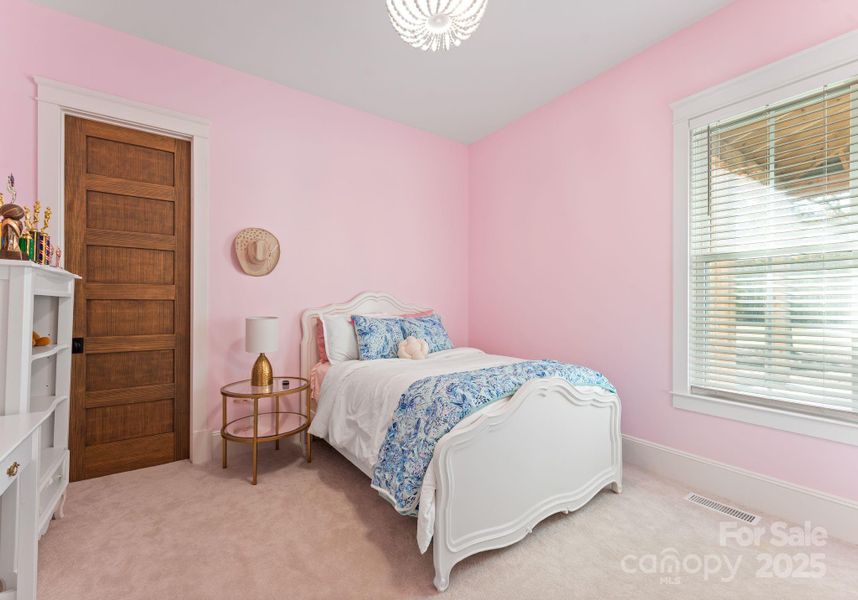 Bedroom #5 Bedroom #5