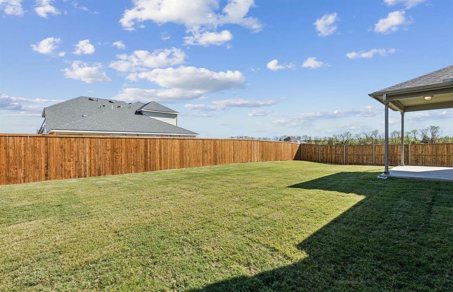 Spacious, fenced-in backyard Spacious, fenced-in backyard