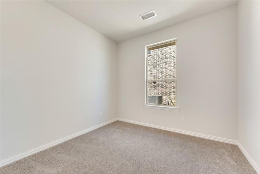 Spacious, unfurnished interior of a new home in Spiritas Ranch, Little Elm (Image 11).