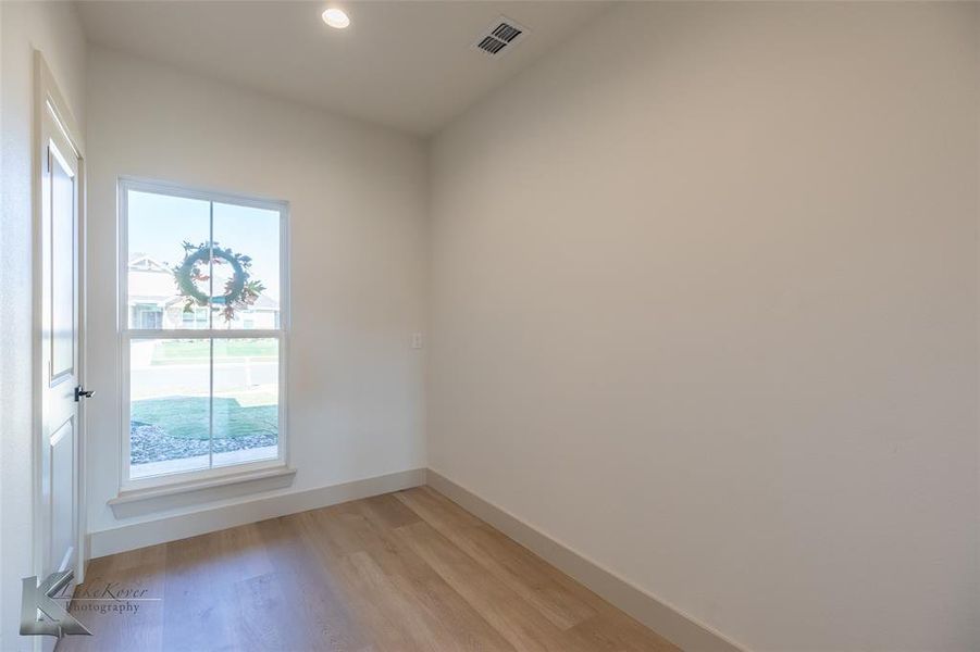Spacious, unfurnished interior of a new home in , Abilene (Image 16). Spacious, unfurnished interior of a new home in , Abilene (Image 16).