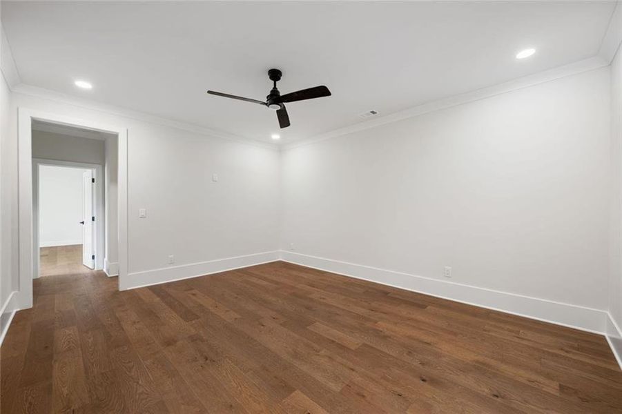Spacious, unfurnished interior of a new home in , Atlanta (Image 132).