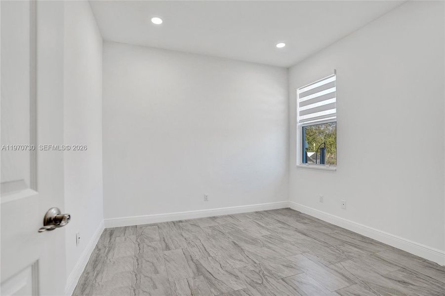 Spacious, unfurnished interior of a new home in , Loxahatchee (Image 85).