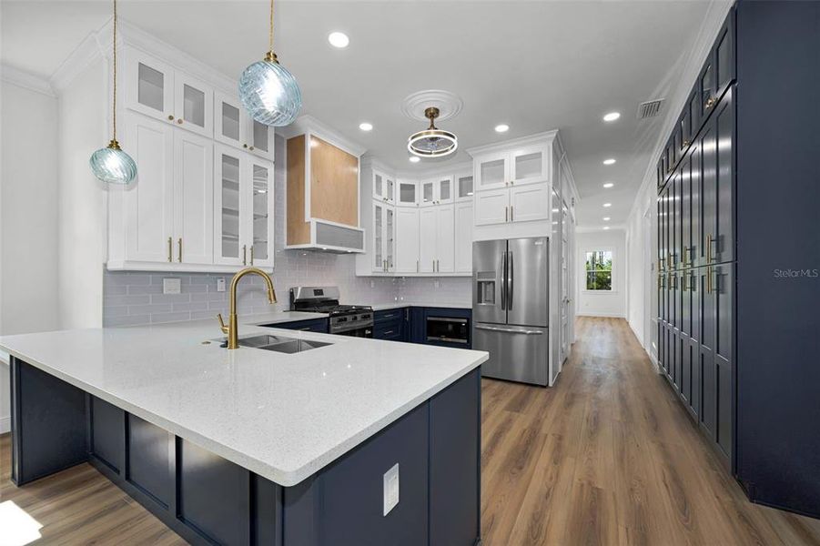 Furnished interior view inside a new home in , Tarpon Springs (Image 15). Furnished interior view inside a new home in , Tarpon Springs (Image 15).