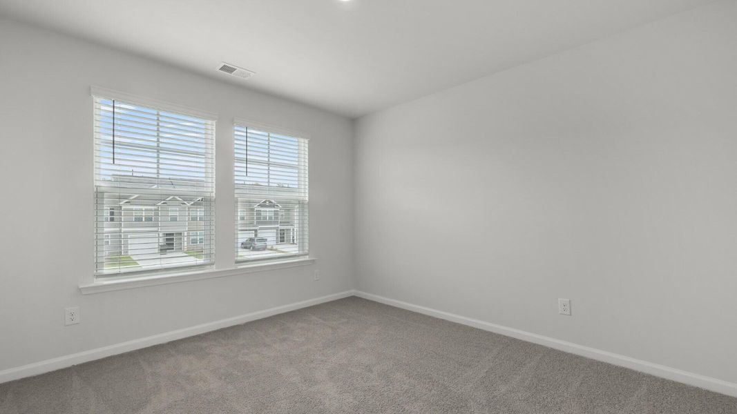 Spacious, unfurnished interior of a new home in , Summerville (Image 17).