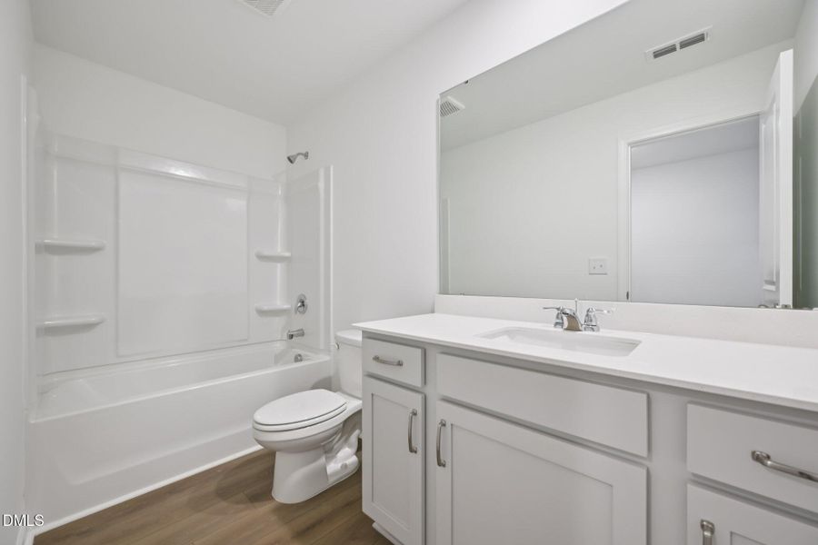 34-web-or-mls-Salers Loop-S1703-034 34-web-or-mls-Salers Loop-S1703-034