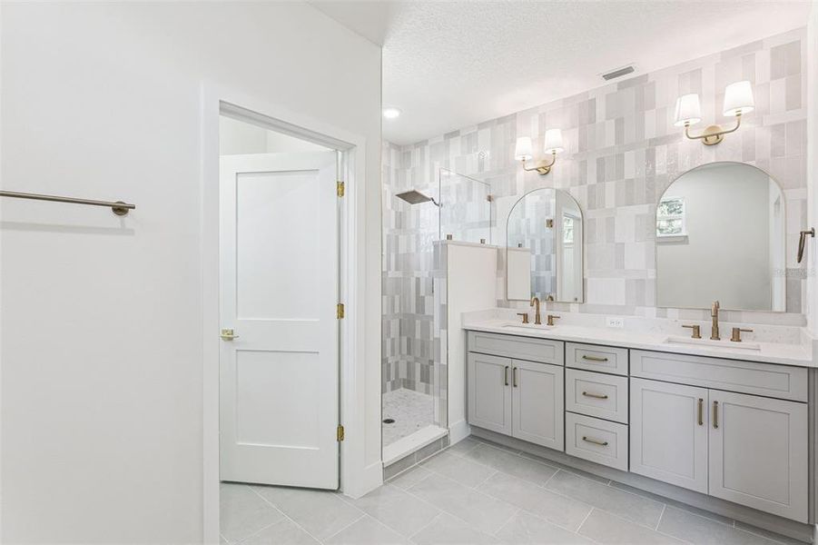 Furnished interior view inside a new home in , Belle Isle (Image 7).