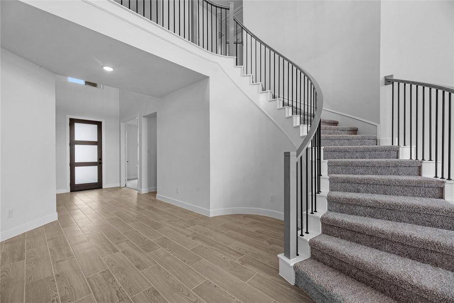 Representative image. Features, selections, and colors may vary.