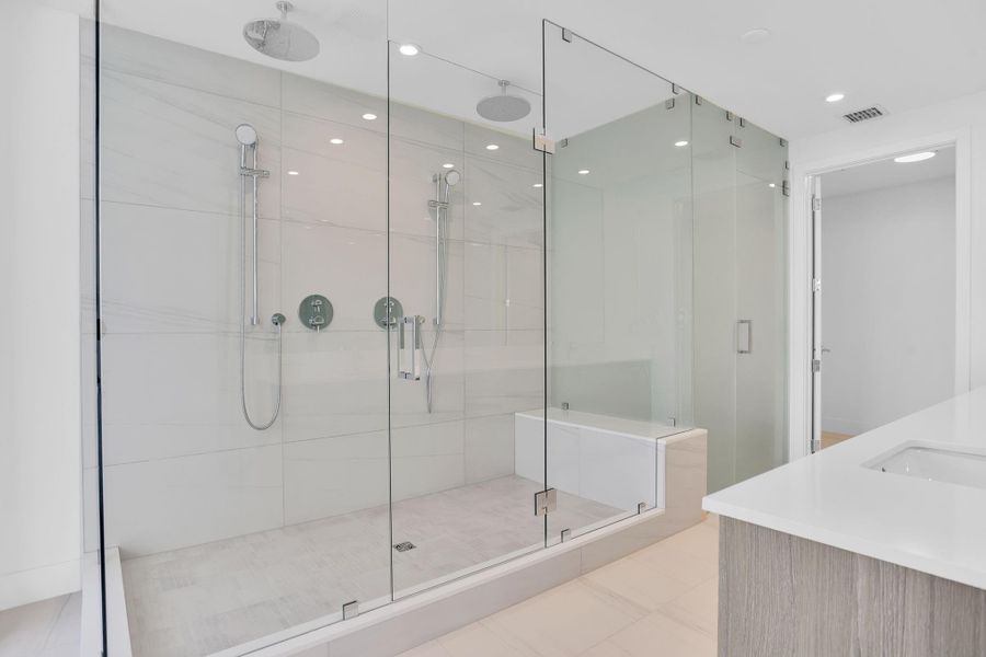 Owner's Bath Owner's Bath