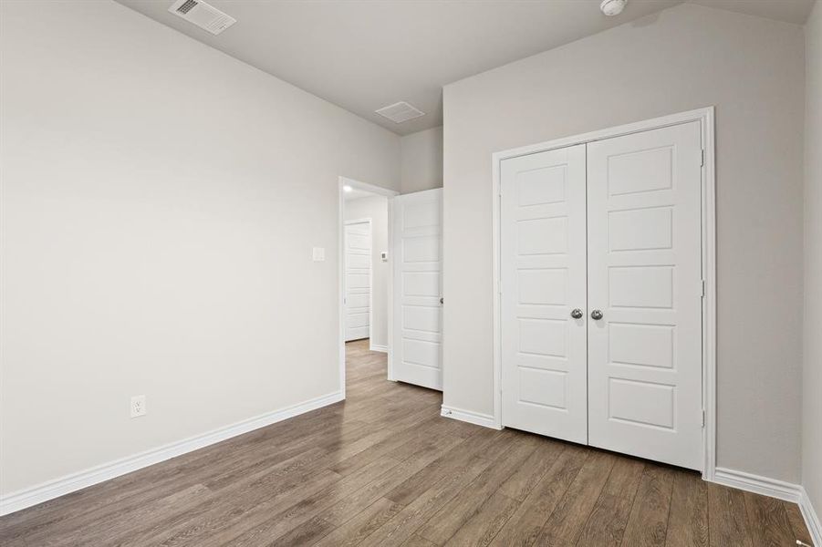 Spacious, unfurnished interior of a new home in Rocky Creek Crossing, Crowley (Image 37).