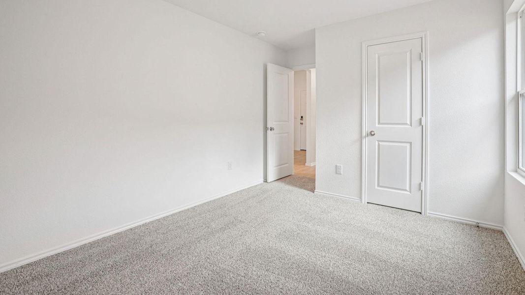 Spacious, unfurnished interior of a new home in Carillon, Manor (Image 14). Spacious, unfurnished interior of a new home in Carillon, Manor (Image 14).