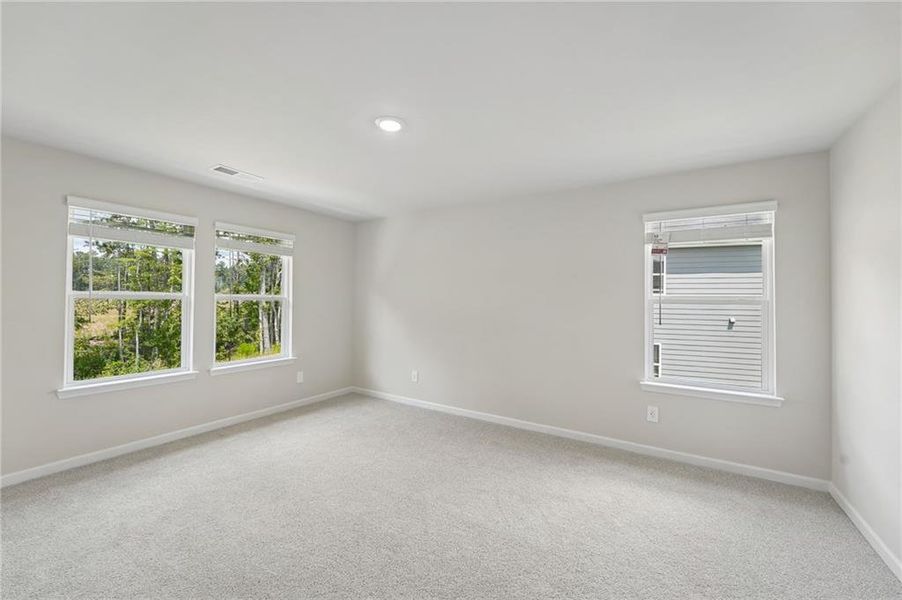 Spacious, unfurnished interior of a new home in Northwoods at Mirror Lake, Villa Rica (Image 41).