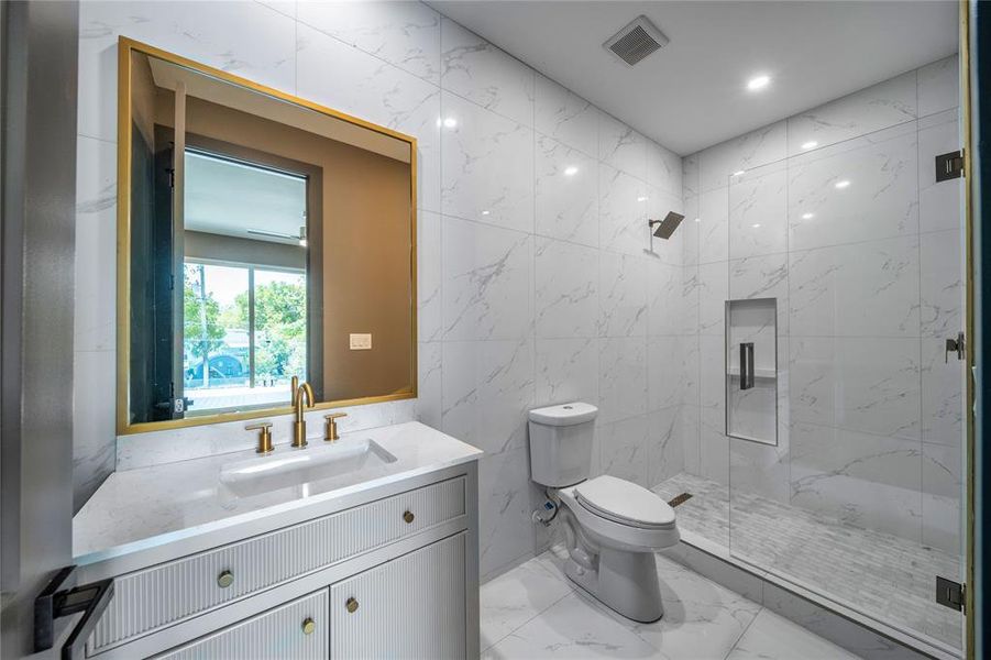 Furnished interior view inside a new home in , Dallas (Image 10). Furnished interior view inside a new home in , Dallas (Image 10).